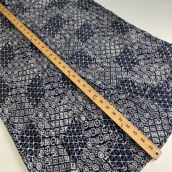 Enro Navy Blue Hawaiian Tribal Print Button up Camp Shirt Mens Medium 100% Rayon - Picture 6 of 6